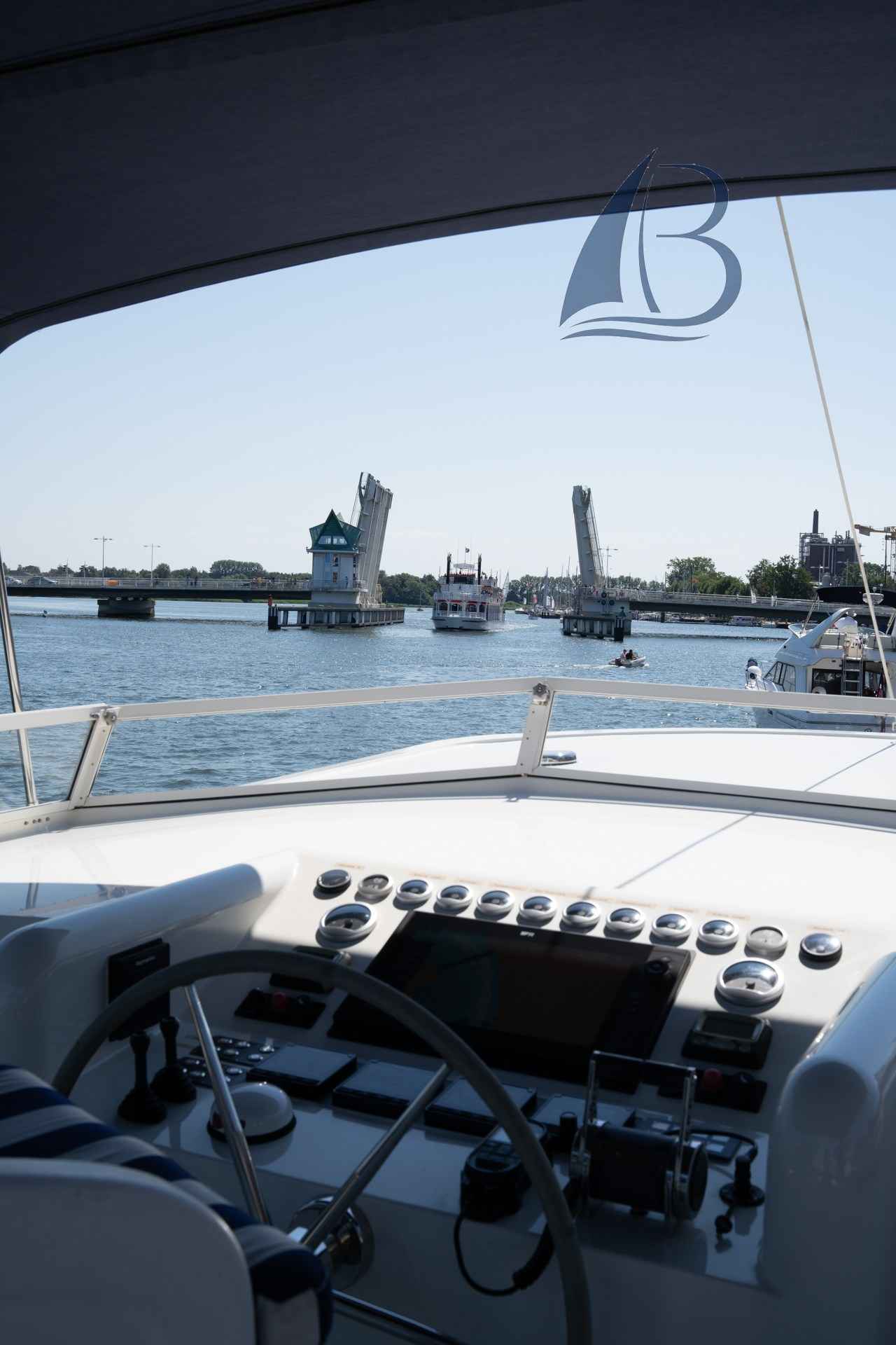 Motorboot Privateer Trawler 50