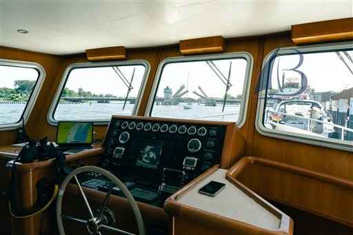Motorboot Privateer Trawler 50