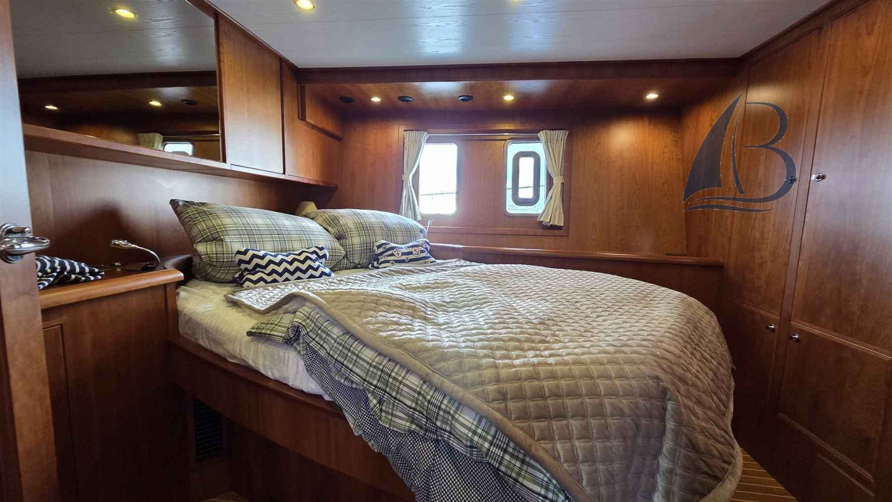 Motorboot Privateer Trawler 50