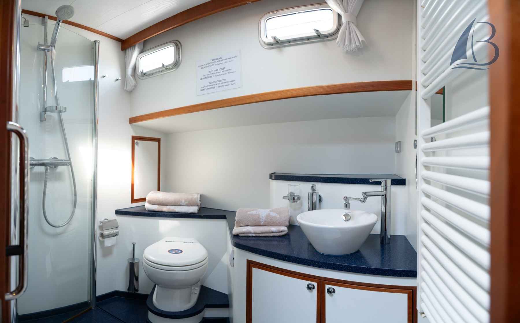 Motorboot Privateer Trawler 50