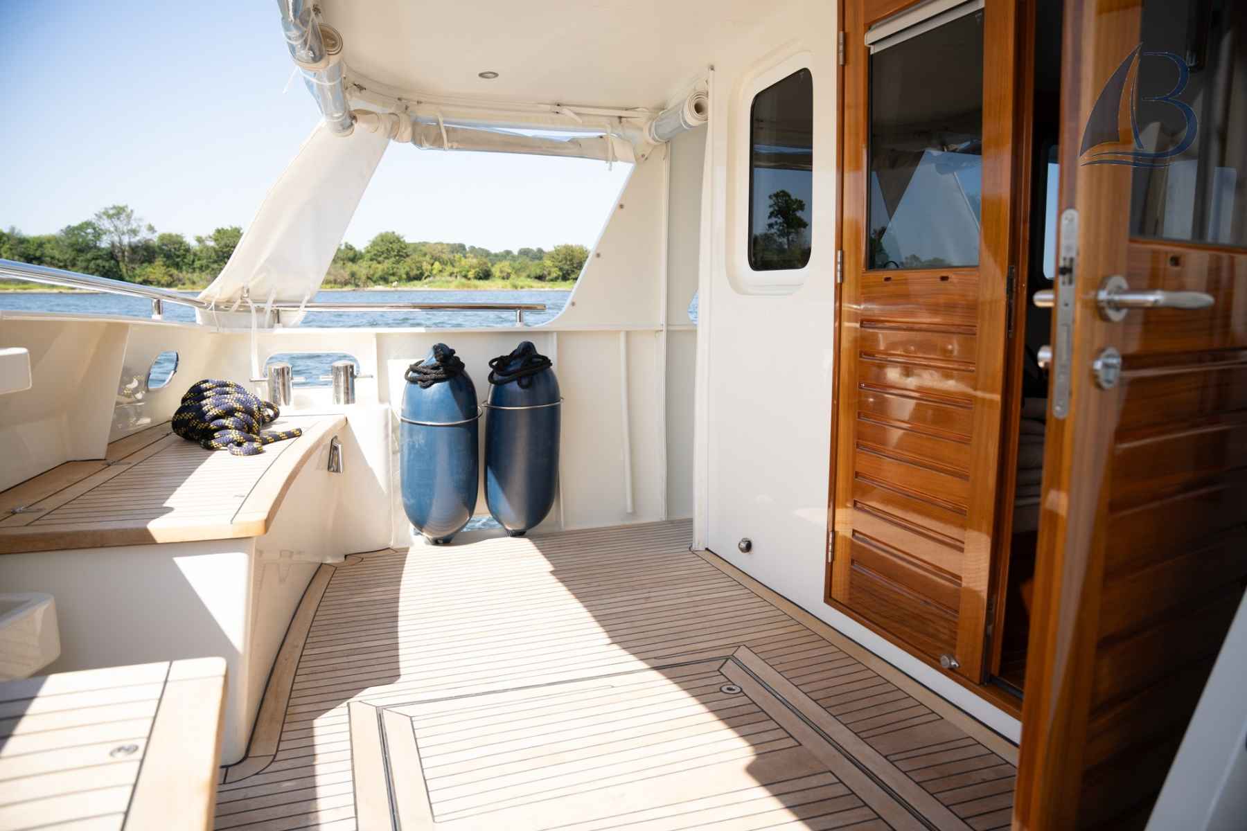 Motorboot Privateer Trawler 50