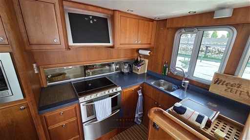 Motorboot Privateer Trawler 50