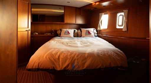 Motorboot Privateer Trawler 50