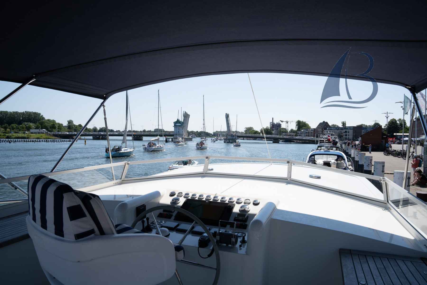 Motorboot Privateer Trawler 50