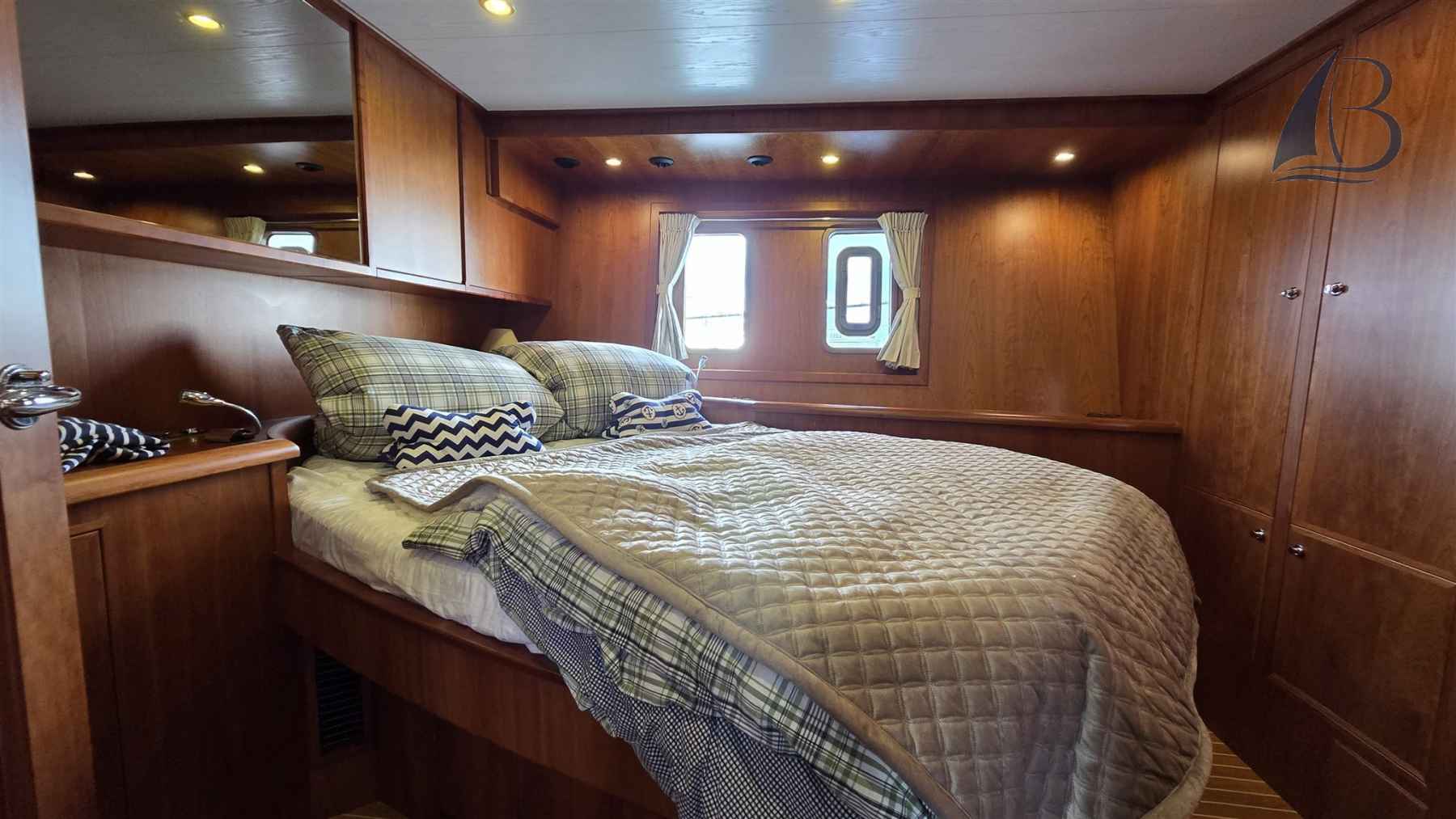 Motorboot Privateer Trawler 50