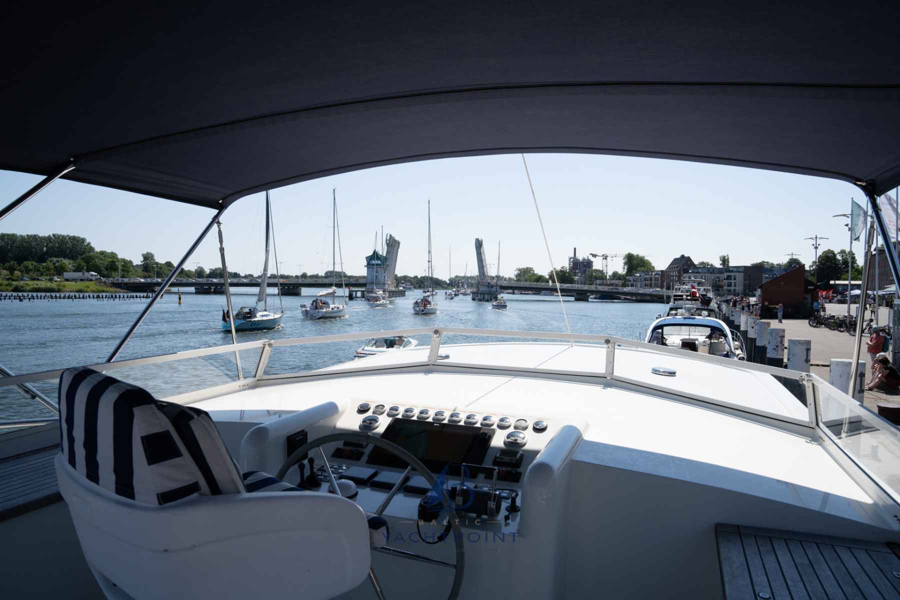 Motorboot Privateer Trawler 50