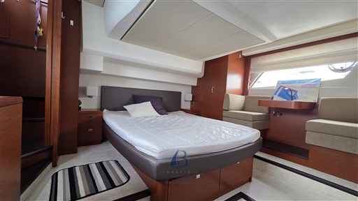 Motorboot Prestige 500 Fly
