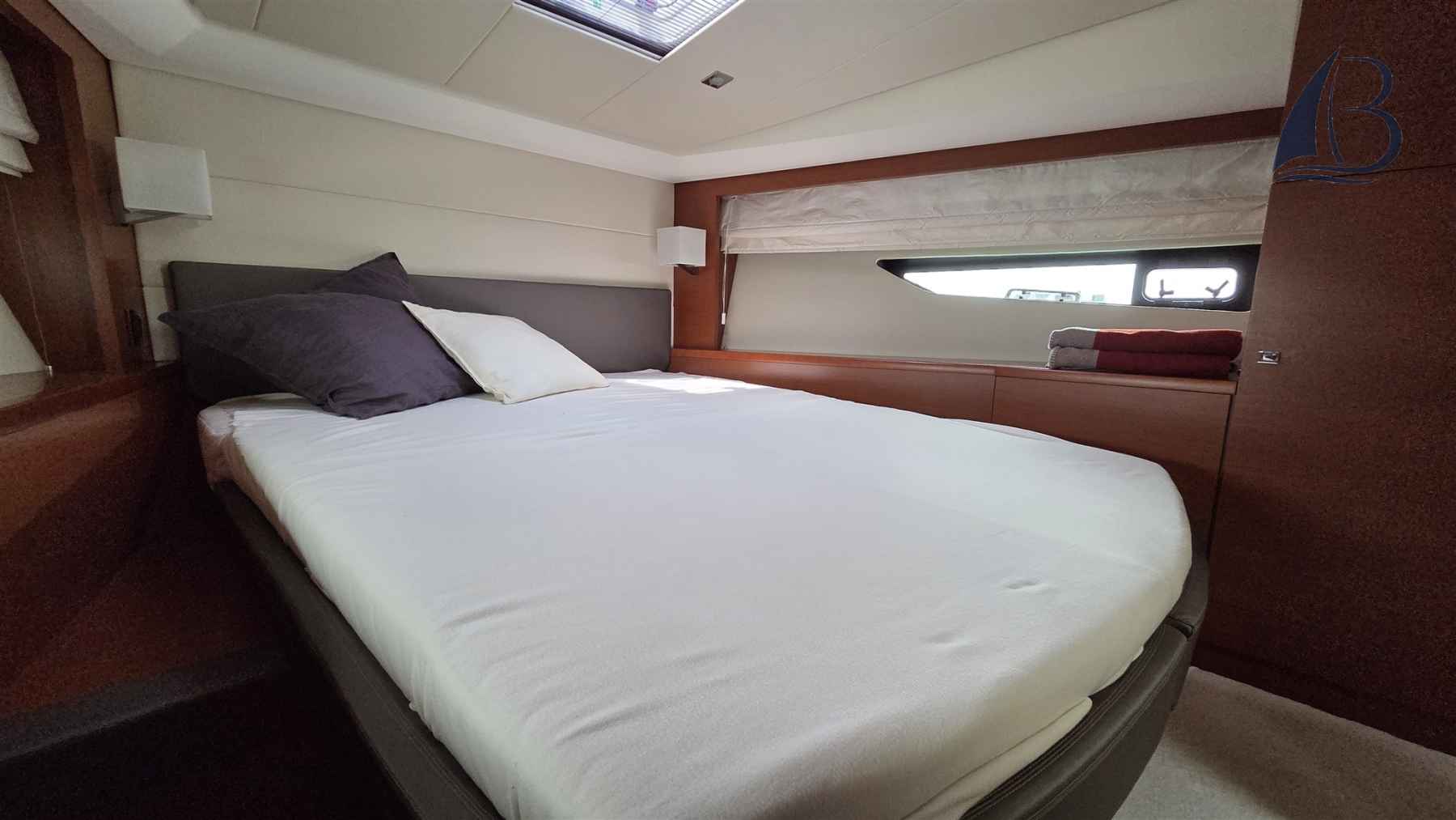 Motorboot Prestige 500 Fly