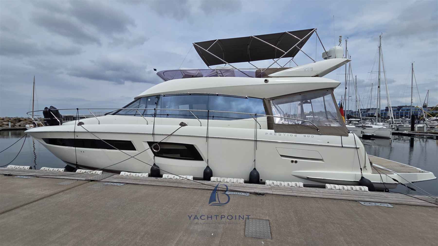 Motorboot Prestige 500 Fly