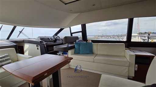 Motorboot Prestige 500 Fly