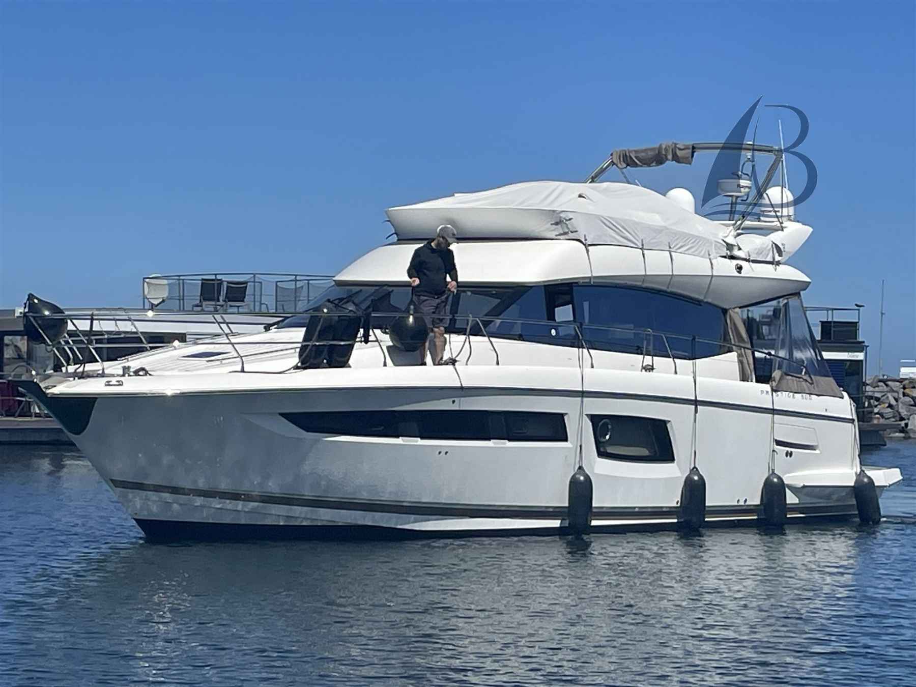 Motorboot Prestige 500 Fly