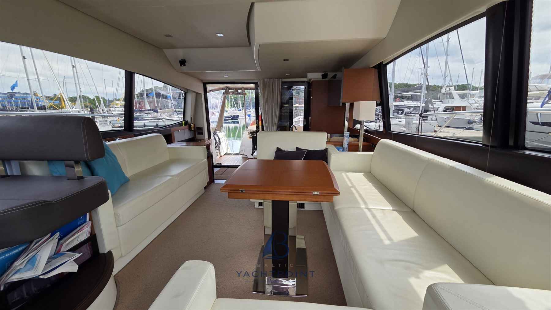 Motorboot Prestige 500 Fly