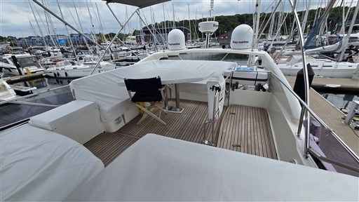 Motorboot Prestige 500 Fly