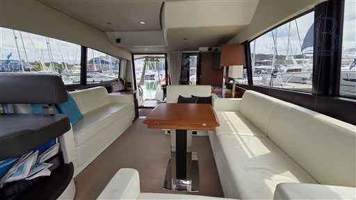 Motorboot Prestige 500 Fly