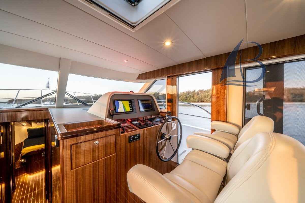 Motorboot Integrity 460 Sx