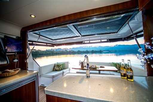 Motorboot Integrity Motor Yachts Integrity 440 Sedan