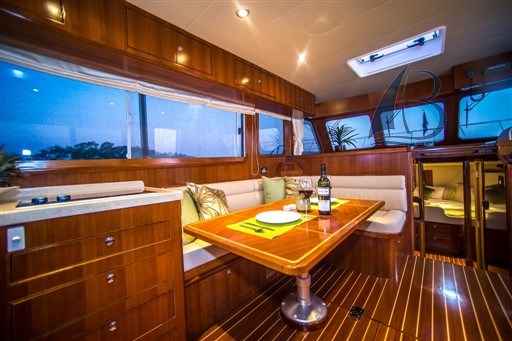 Motorboot Integrity Motor Yachts Integrity 440 Sedan