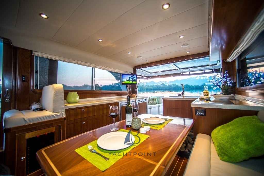 Motorboot Integrity Motor Yachts Integrity 440 Sedan