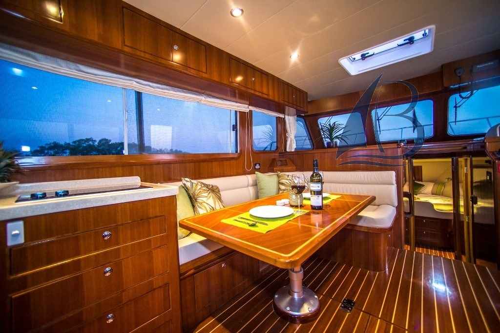 Motorboot Integrity Motor Yachts Integrity 440 Sedan