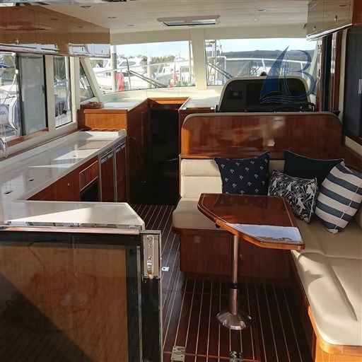 Motorboot Integrity 380 Sx