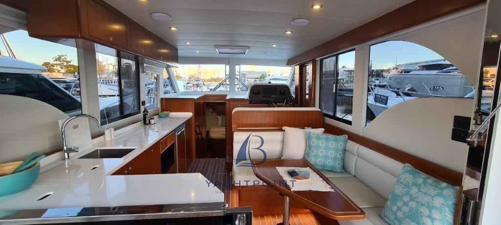 Motorboot Integrity 380 Sx