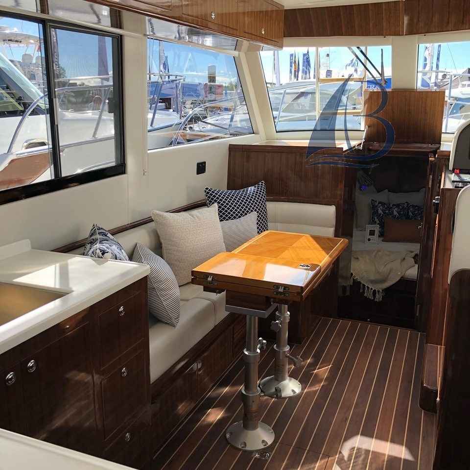Motorboot Integrity 380 Sx