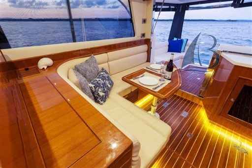 Motorboot Integrity 380 Sx