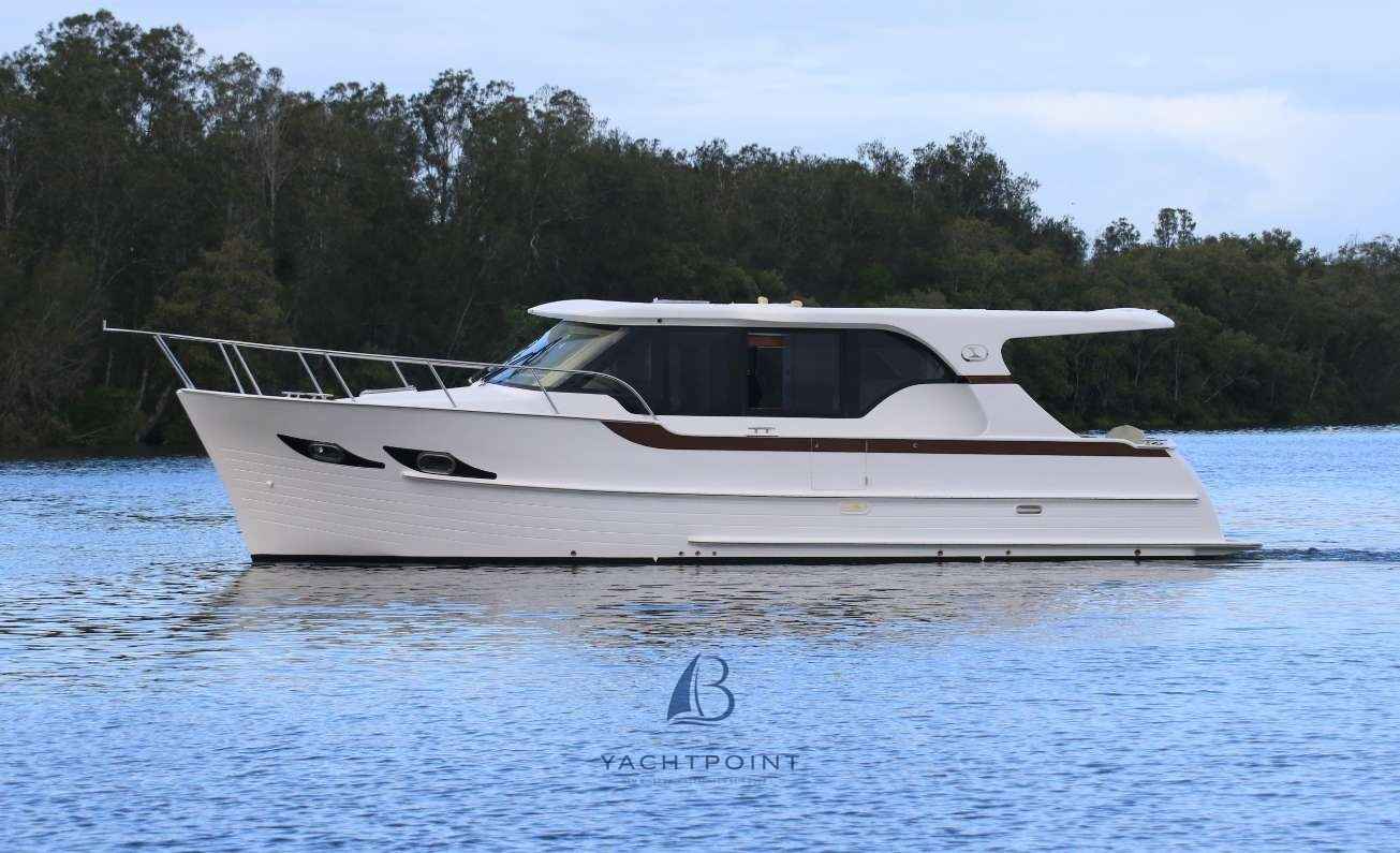 Motorboot Integrity 380 Sx