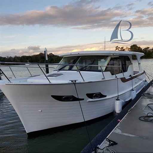 Motorboot Integrity 380 Sx