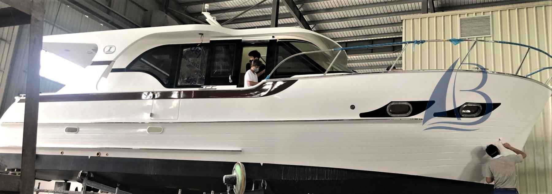 Motorboot Integrity 380 Sx