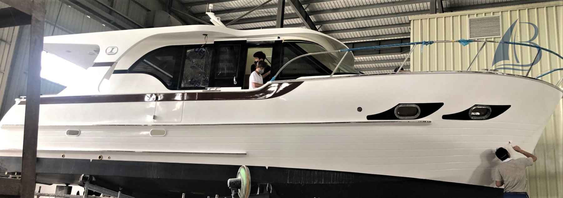 Motorboot Integrity 380 Sx