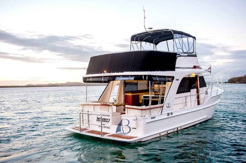 Motorboot Integrity Motor Yachts Integrity 380 Fly
