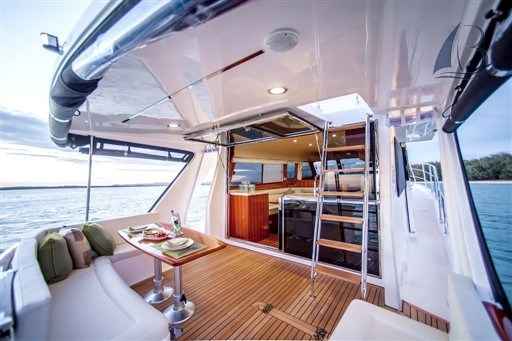 Motorboot Integrity Motor Yachts Integrity 380 Fly
