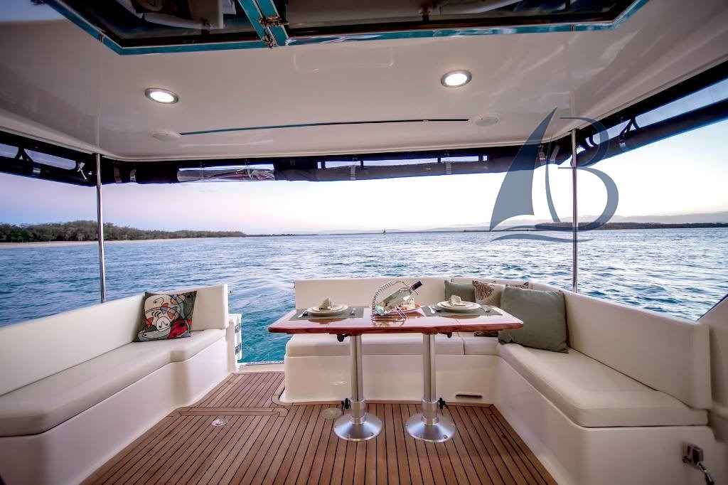Motorboot Integrity Motor Yachts Integrity 380 Fly