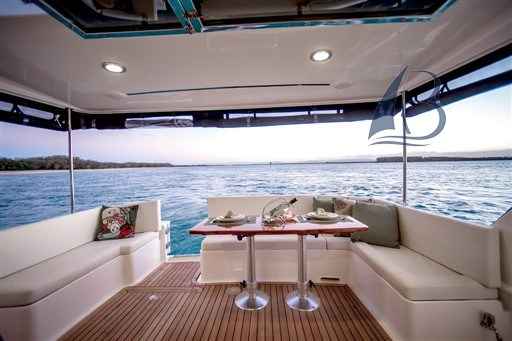 Motorboot Integrity Motor Yachts Integrity 380 Fly