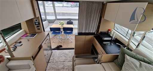 Motorboot Prestige 420 Fly