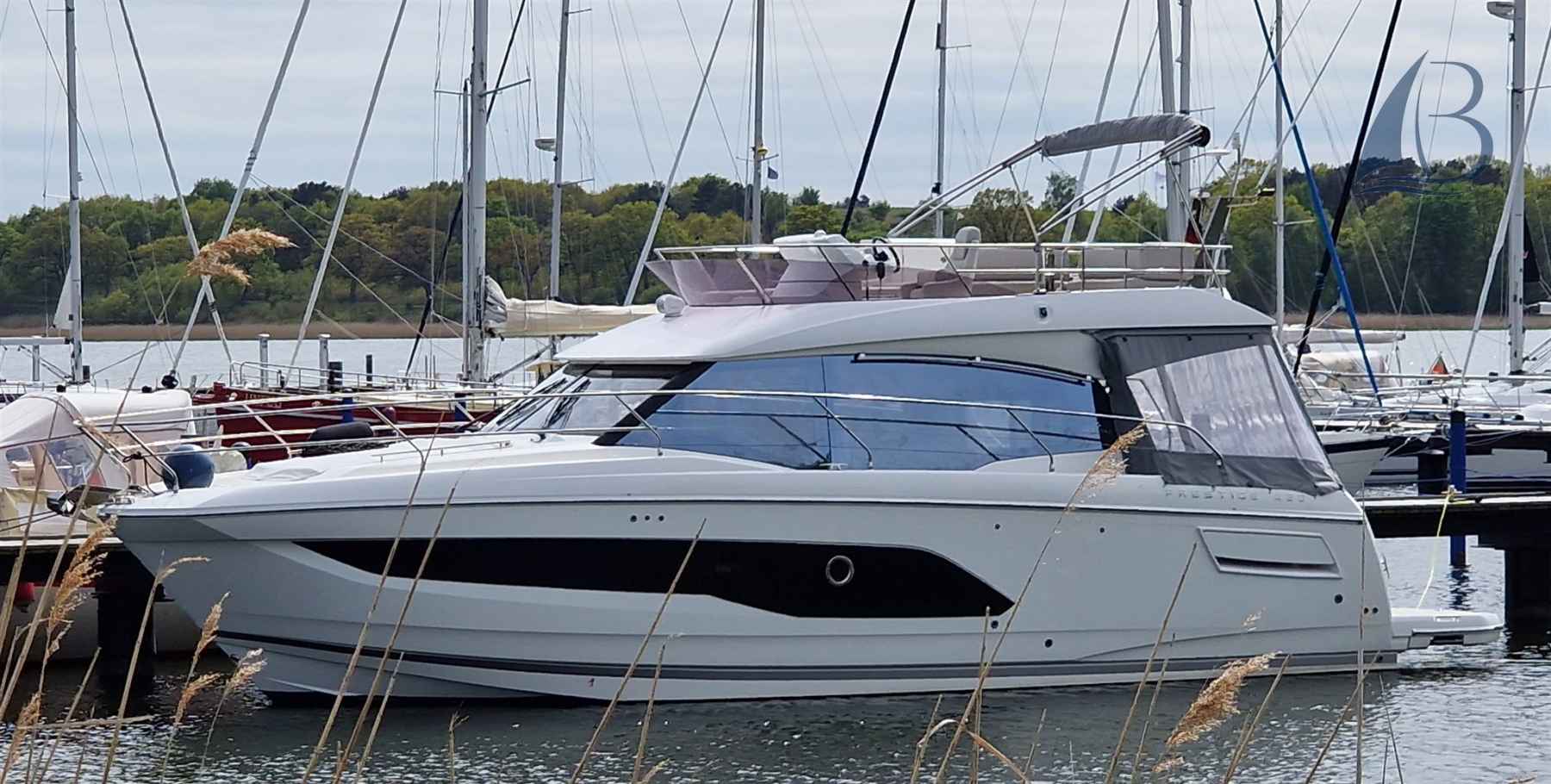 Motorboot Prestige 420 Fly