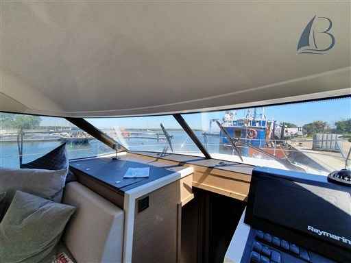 Motorboot Prestige 420 Fly