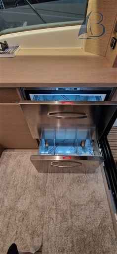 Motorboot Prestige 420 Fly