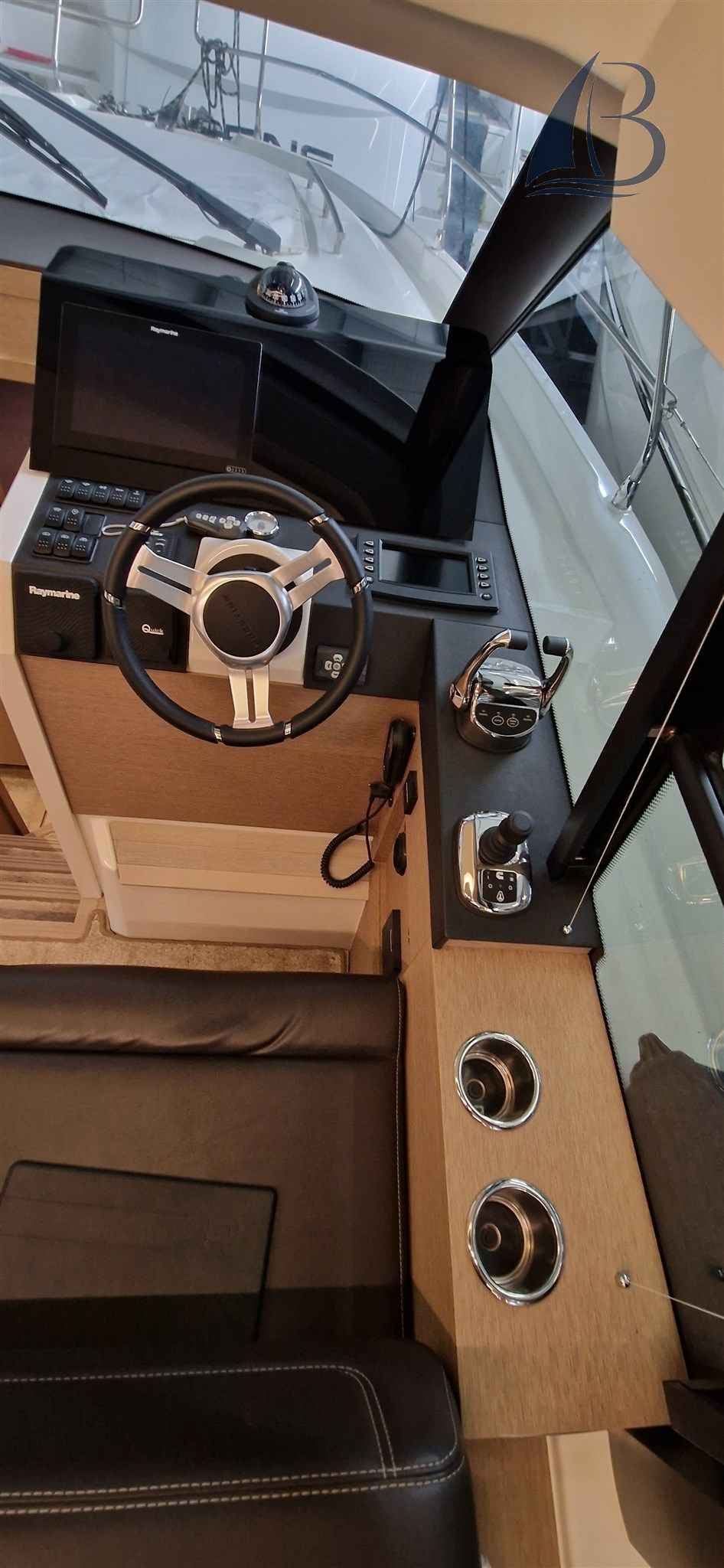 Motorboot Prestige 420 Fly