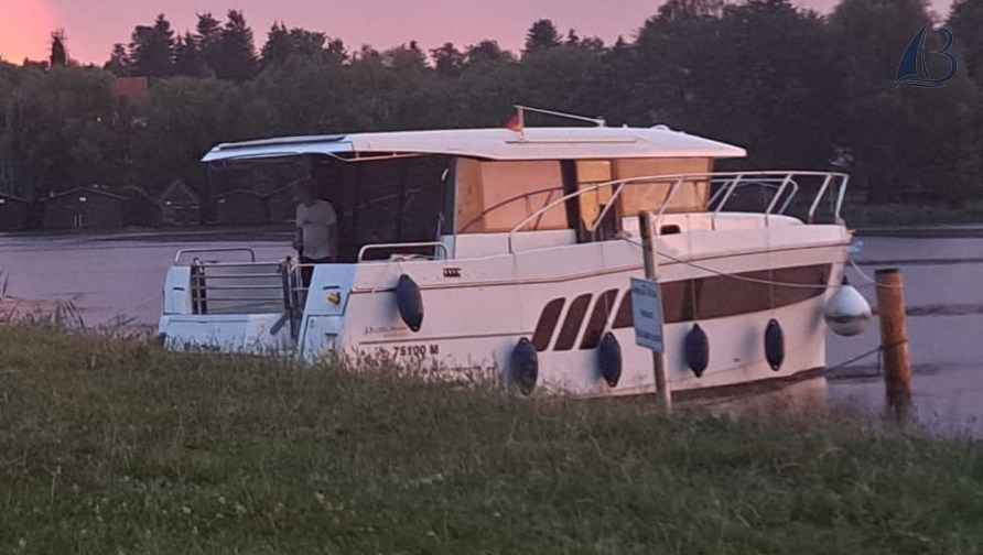 Motorboot Delphia Escape 1150