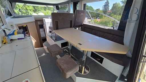 Motorboot Delphia Escape 1150