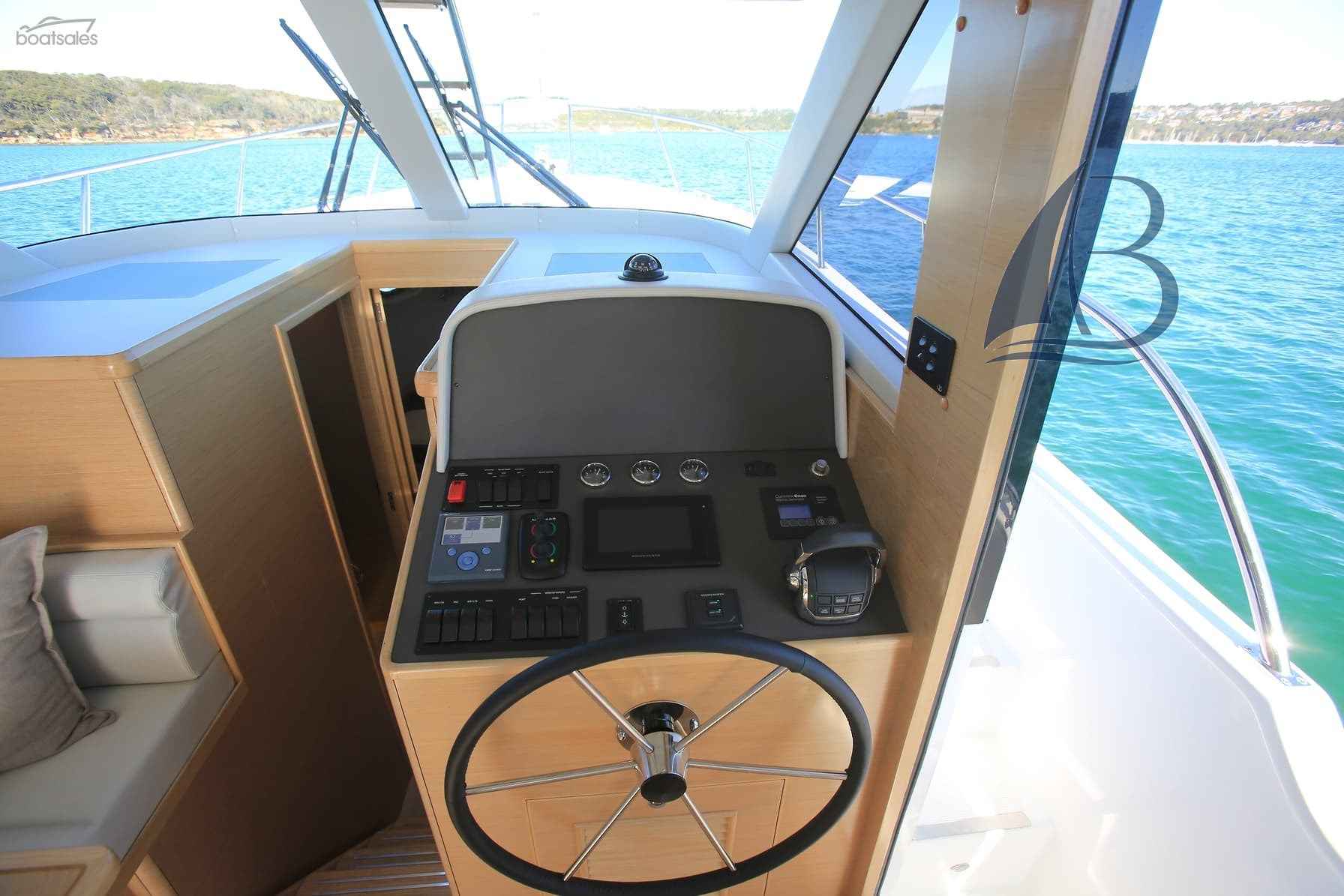 Motorboot Integrity 340 Sx