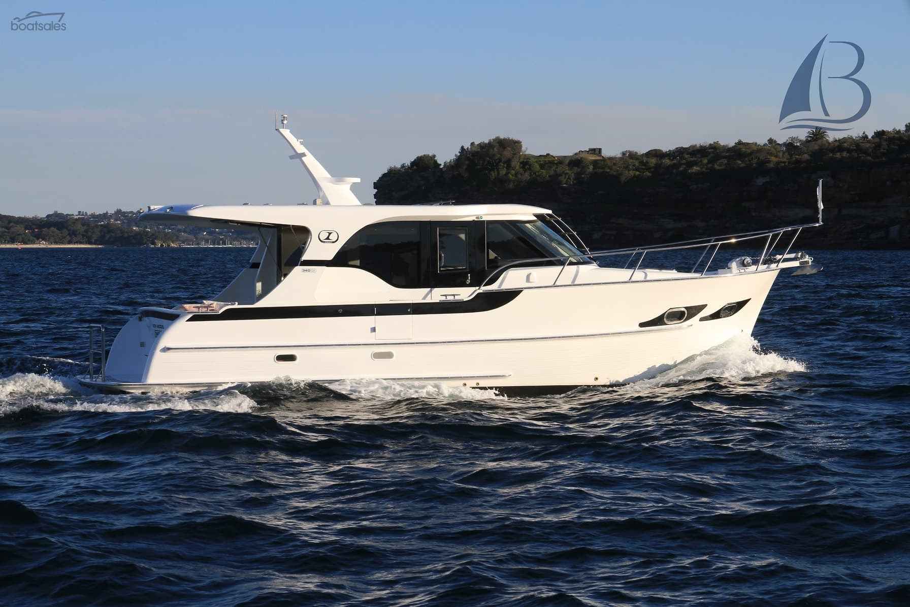 Motorboot Integrity 340 Sx