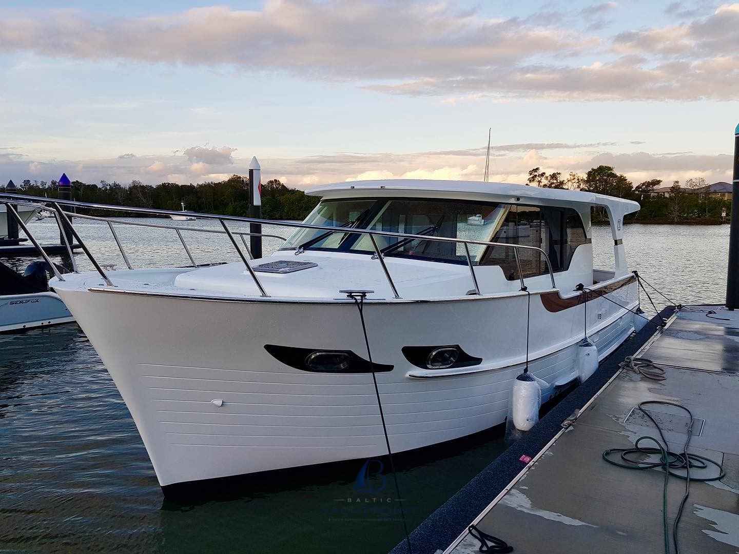 Motorboot Integrity 340 Sx