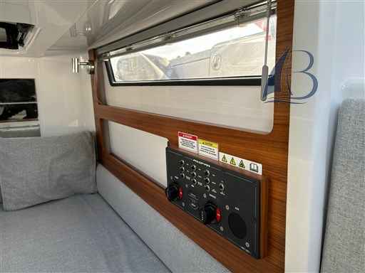 Motorboot Axopar 28 Ac Facefilft Mkii