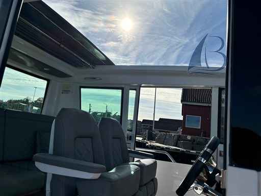 Motorboot Axopar 28 Ac Facefilft Mkii