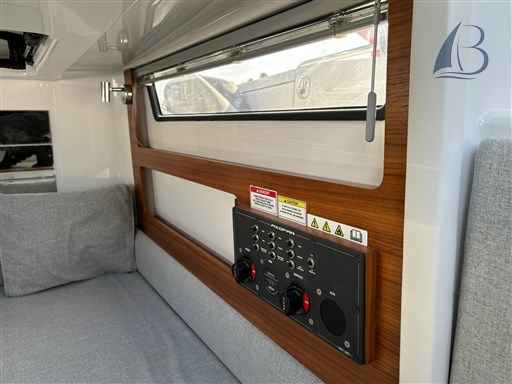 Motorboot Axopar 28 Ac Facefilft Mkii