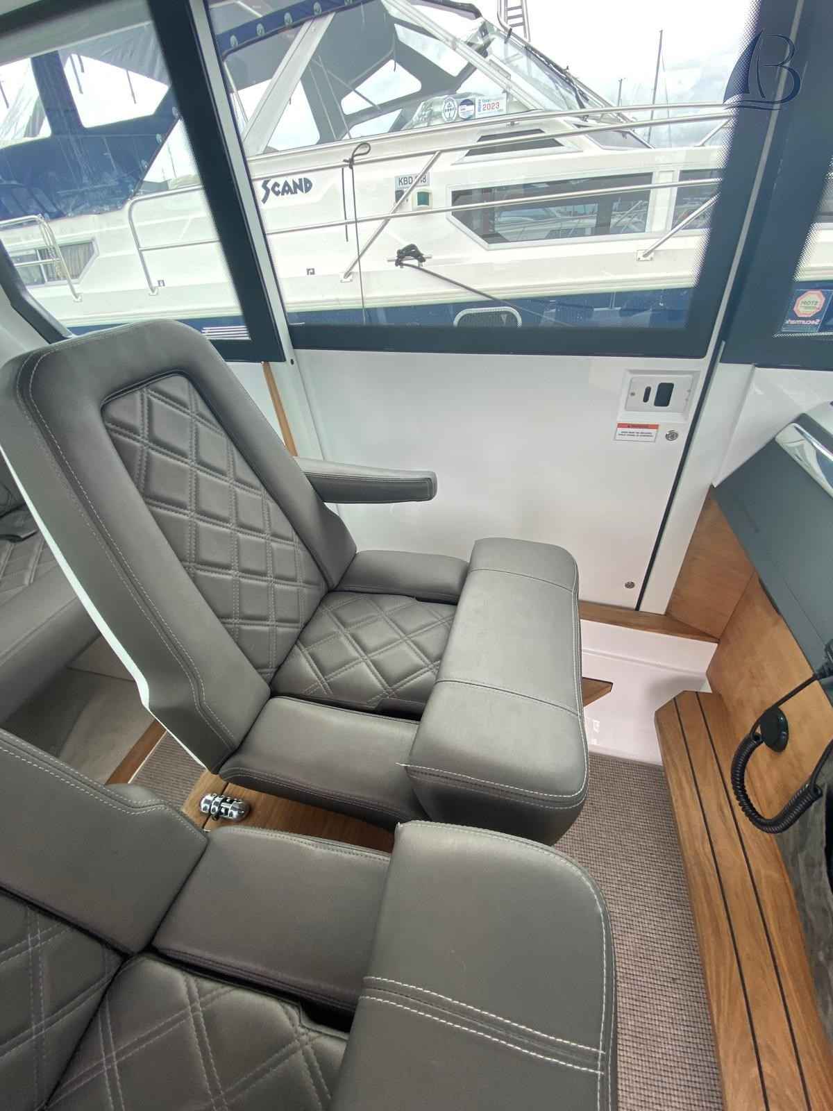 Motorboot Axopar 28 AC Facelift MKII