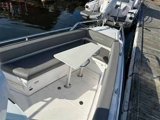 Motorboot Axopar 28 Ac Facefilft Mkii